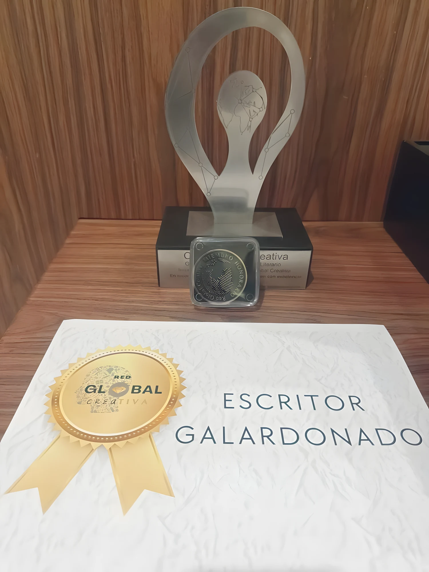 Escritor Galardonado. Red Global Creativa